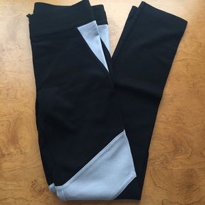 BCBGMaxAzria Fallon pointe leggings
